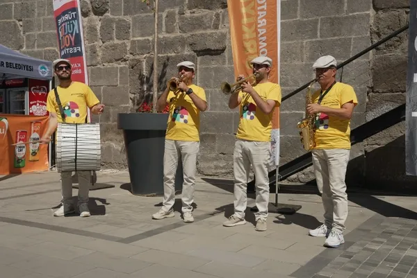 kayseride-kultur-yolu-festivali-coskusu-basladi-1788683097248.jpg