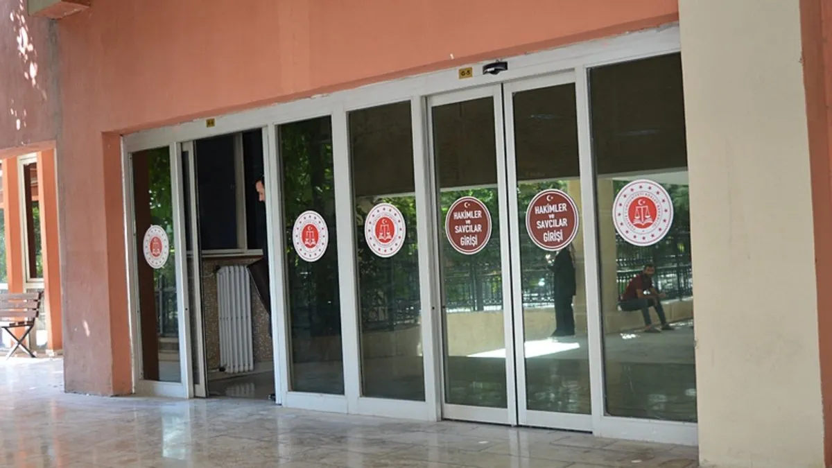 Oğlu ve 3 arkadaşı kendisine bombalı tuzak kurdu! Baba şikayetçi olmadı