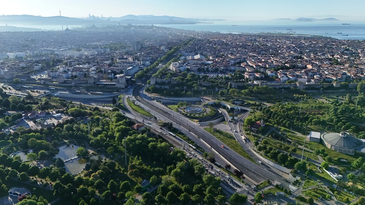 Bayramın ilk günü yollar boş kaldı!