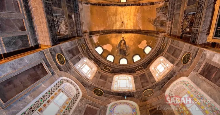 Εικόνες της τελευταίας στιγμής και όλες οι εξελίξεις από την Αγία Σοφία που προετοιμάστηκαν για την προσευχή της Παρασκευής