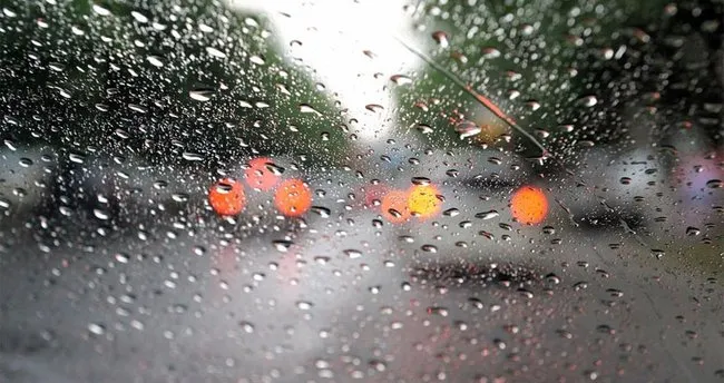 İstanbul’da yağış: Trafik felç...