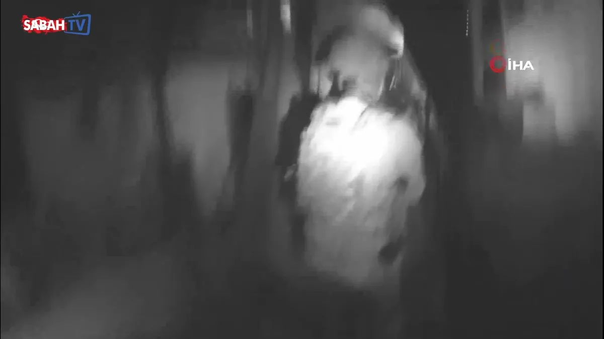 Mersin’de DEAŞ operasyonu: 3 tutuklama | Video videosunu izle Mersin’de DEAŞ operasyonu: 3 tutuklama | Video videosunu izle