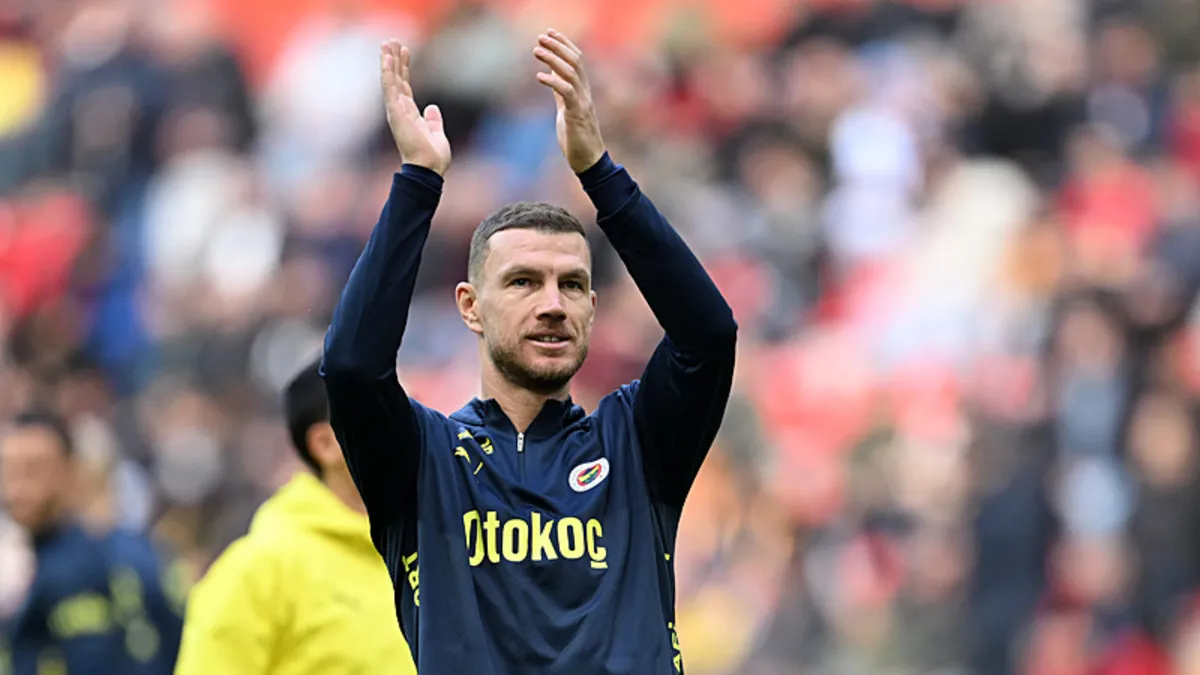 Fenerbahçe haberi: Edin Dzeko’dan derbi sözleri: “Beşiktaş çok iyi takım” Fenerbahçe haberi: Edin Dzeko’dan derbi sözleri: “Beşiktaş çok iyi takım”