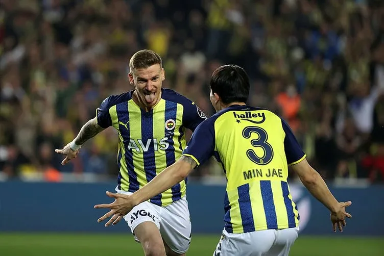 Son dakika: Fenerbahçe’de 5 isimle yollar ayrılıyor! Ozan Tufan’ın yerine Kasımpaşa’nın genç yıldızı geliyor...