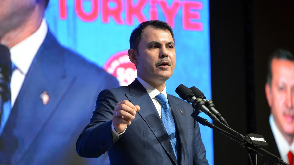 Bakan Kurum: “Sosyal devlet denilince herkes Türkiye’ye bakacak” Bakan Kurum: “Sosyal devlet denilince herkes Türkiye’ye bakacak”