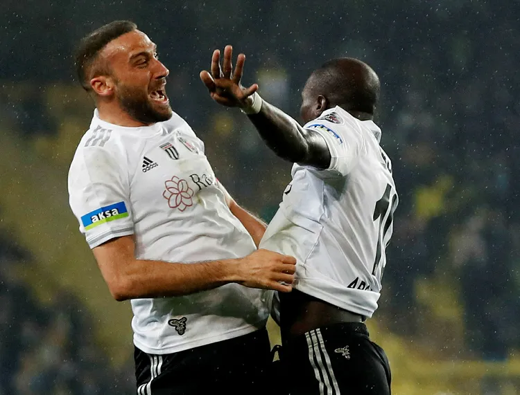 son-dakika-fenerbahce-besiktas-macinda-sok-goller-canli-1680463153860.jpg
