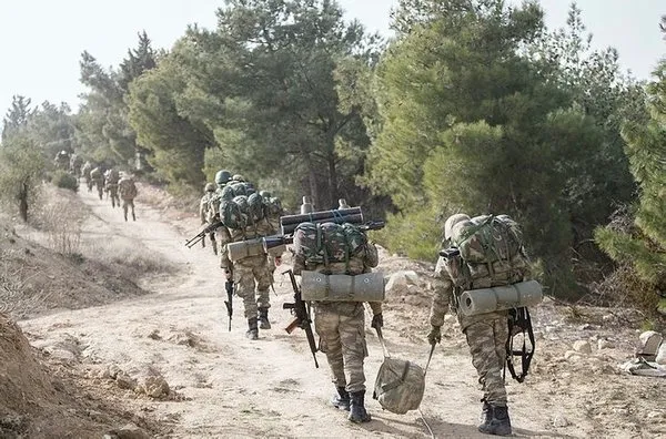 Mehmetçik'in ilçe merkezine ulaştığı Afrin'den son fotoğraflar