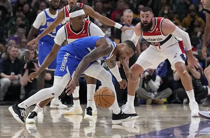 nbade-bucks-antetokounmpo-triple-double-yapti-1733041714236.jpeg