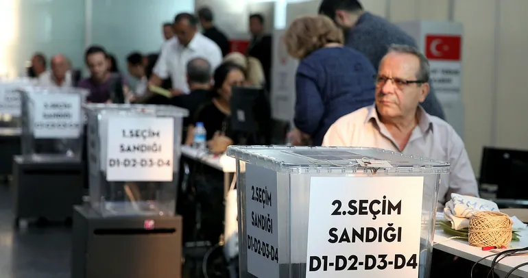 Gümrük kapılarında oy verme işlemi devam ediyor