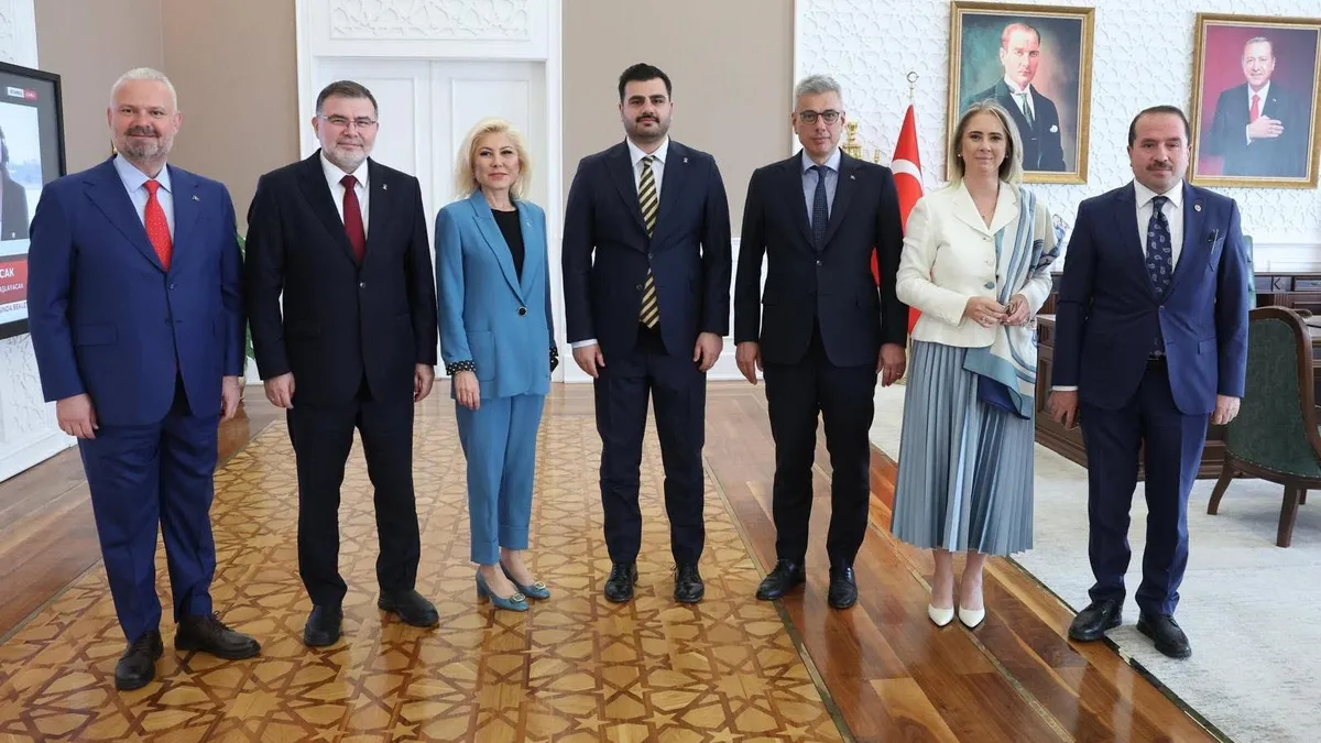 Menemen’e dev sağlık kompleksi geliyor Menemen’e dev sağlık kompleksi geliyor