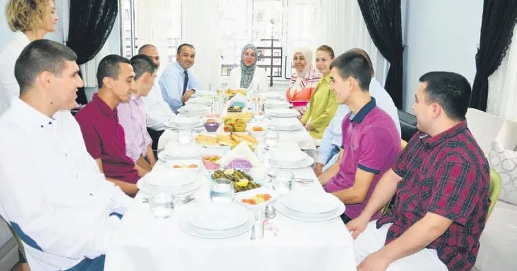 Umut Evleri’ne anlamlı ziyaret