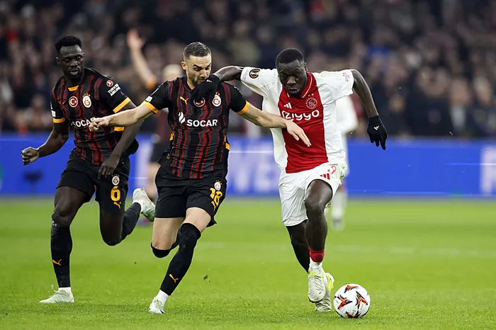 son-dakika-haberi-galatasaray-ajaxa-maglup-oldu-fenerbahce-play-offa-kaldi-besiktas-avrupa-veda-etti-1738277115159.jpeg