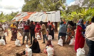 Afrika’da Gıda Dağıtımı yapan Help Yetim, yetimleri sevindirdi