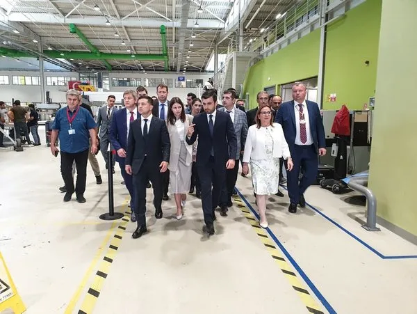 Ukrayna Cumhurbaşkanı Vladimir Zelenskiy'den Baykar tesisine ziyaret