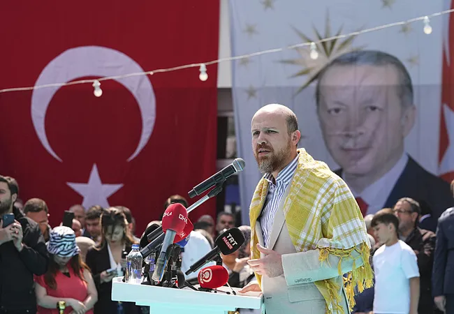 bilal-erdogan-bati-artik-insanligi-yuceltemeyen-bir-bati-1777746432391.jpeg