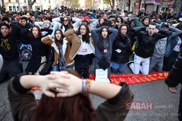 Binlercesi toplandı! Diz çöküp beklediler...