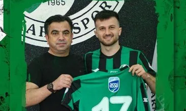 Sakaryaspor, orta saha oyuncusu Murat Cem Akpınar’ı kadrosuna kattı