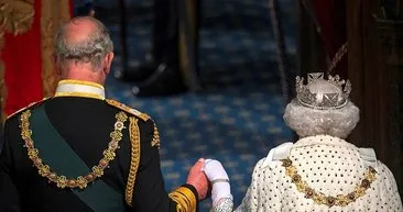 Kraliçe Elizabeth öldü! Yeni İngiltere Kralı Charles nasıl anılacak? Törene katılamacak