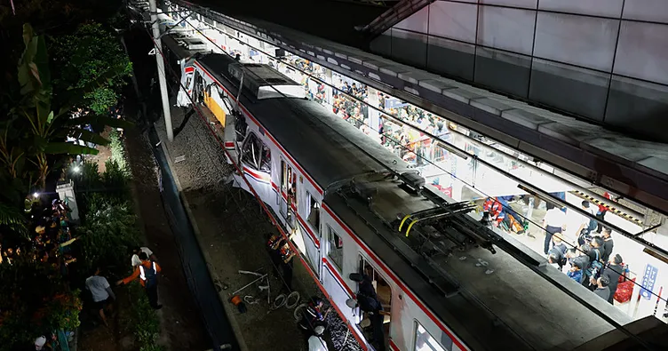 Endonezya’daki tren faciasında bilanço ağırlaşıyor: Ölü sayısı 14’e yükseldi