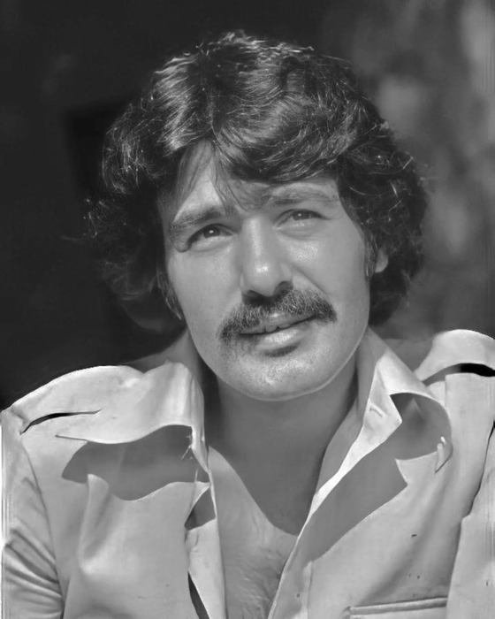 Tuğçe Tayfur’un eşi Muhammet Aydın öfkeden deliye döndü! Siz kimsiniz ulan, Ferdi Tayfur hayranlarıymış...