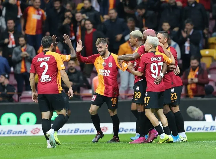 Rıdvan Dilmen’den Galatasaray - Çaykur Rizespor maçı sonrası flaş iddia! Belhanda ve Feghouli...