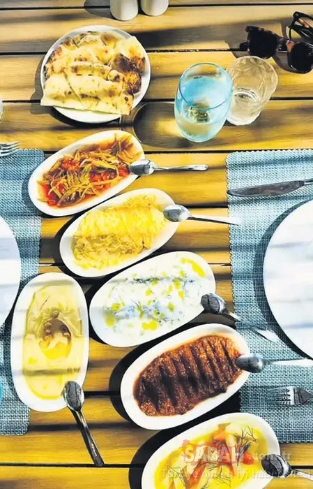 Sosyetik Amerikalı Olivia Palermo sezonu Bodrum’da kapattı! Türkiye’ye övgüler yağdırdı! Bakın en çok neyi sevdi!