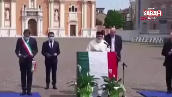 İtalyan Belediye Başkanı corona virüs için Kur'an-ı Kerim okuttu | Video