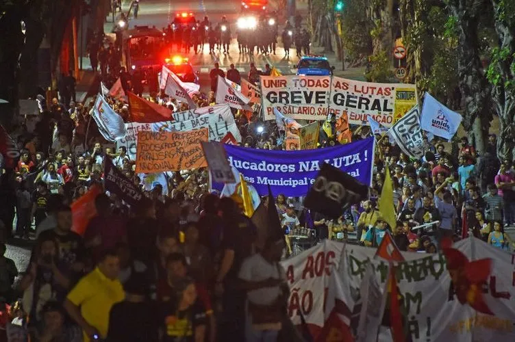 Brezilya’da kupa karşıtı gösteriler