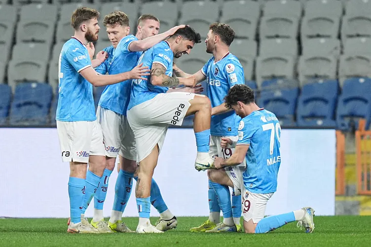 Son dakika haberi: Fatih Tekke Trabzonspor’da ilk transferini yapıyor! İzlediği oyuncu ortaya çıktı...