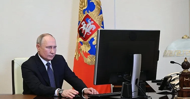 Rusya Devlet Başkanı Putin başkanlık oyunu kullandı