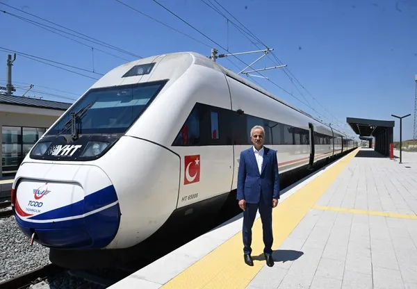 istanbuldan-yolculuk-4-saatten-15-saate-dusecek-halkali-kapikule-demiryolu-hattinda-son-asama-1780747794192.jpeg