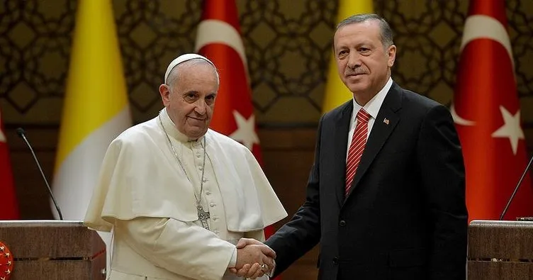 Papa Franciscus’dan Başkan Erdoğan’ın Rusya-Ukrayna arasındaki barış çabalarına övgü
