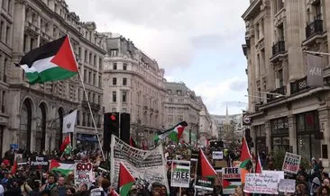 İngiltere’de büyük ayaklanma! İsrail vahşetine karşı on binler sokakta: Gazze’de soykırım var!
