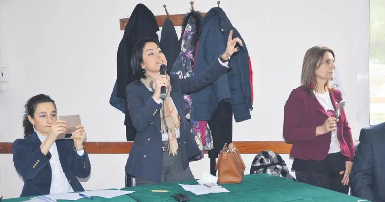 Köylüyü azarlayan memur görevden