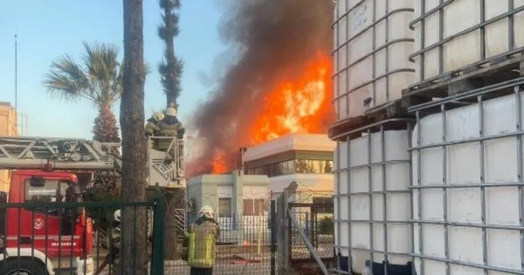 İzmir’de parfüm fabrikasında yangın çıktı: 1 ölü 3 yaralı!