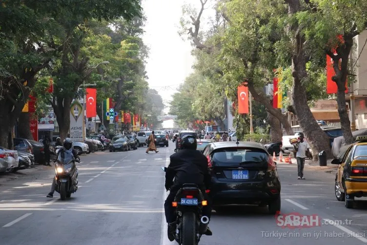 Başkan Erdoğan Senegal’de! Caddeler Türk bayraklarıyla süslendi...