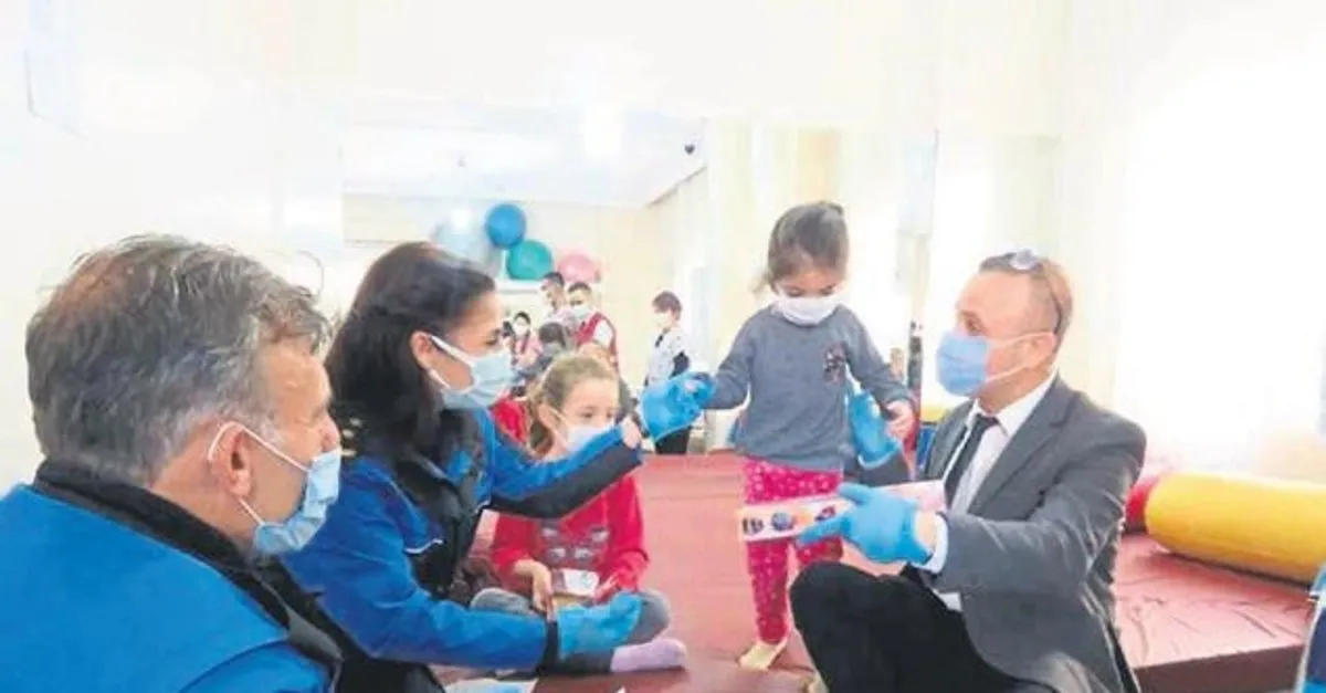 Engelli Cocuklara Oyuncak Hediye Edildi Guney Haberleri
