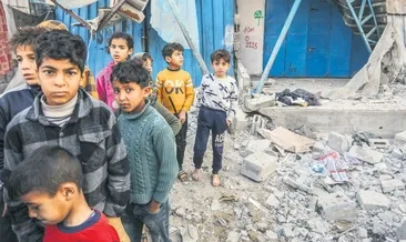 Çamurlu su içiyorlar