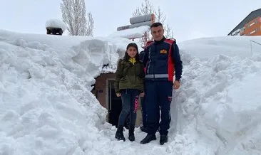 Kar nedeniyle evlerinde mahsur kaldılar #bitlis
