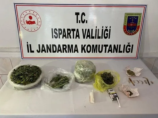 Jandarma’dan uyuşturucu operasyonu: 3 gözaltı