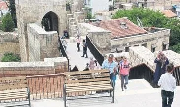 Tarihi Gaziantep Kalesi’ne yoğun ilgi