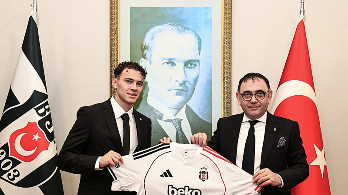 Beşiktaş’ın 195. yabancı futbolcusu Kristjan Asllani! Beşiktaş’ın 195. yabancı futbolcusu Kristjan Asllani!