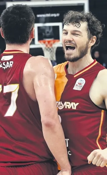 Aslan, lider Beşiktaş’a kükredi