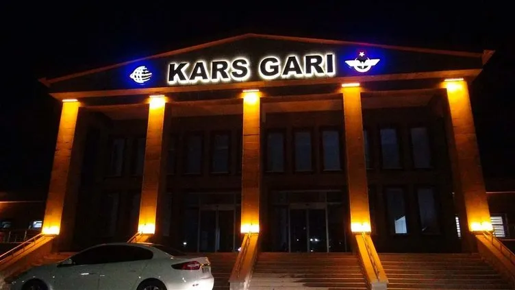 Son dakika haberi: Bakü-Tiflis-Kars Demiryolu’nda ilk tren, Kars’a geldi