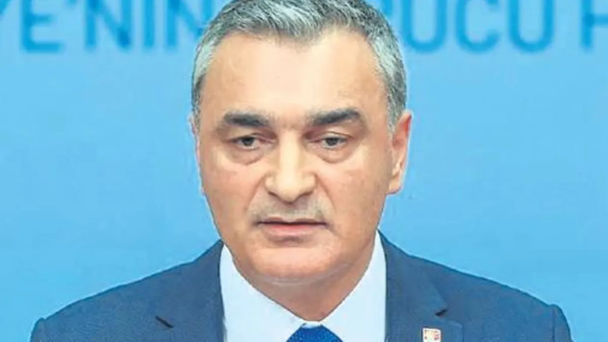 CHP Sözcüsü Müslim Sarı'nın açıklamaları sırasında çekilmiş bir fotoğraf.