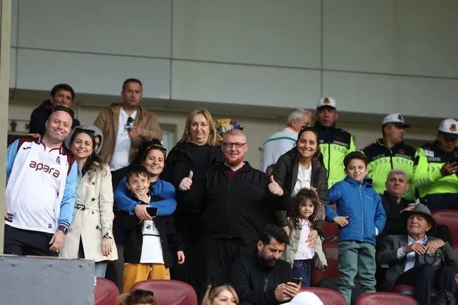 memis-cakir-trabzonspor-bizim-sevdamiz-dun-de-boyleydi-yarin-da-boyle-olacak-1786270047931.jpeg