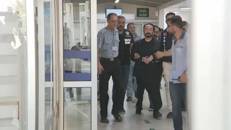 Adnan Oktar’ın Van sürgünün sebebi ortaya çıktı! Cezaevinde de rahat durmadı