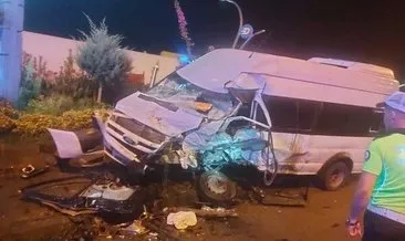 Giresun'da iki minibüs çarpıştı: 1 ölü,1 yaralı #giresun
