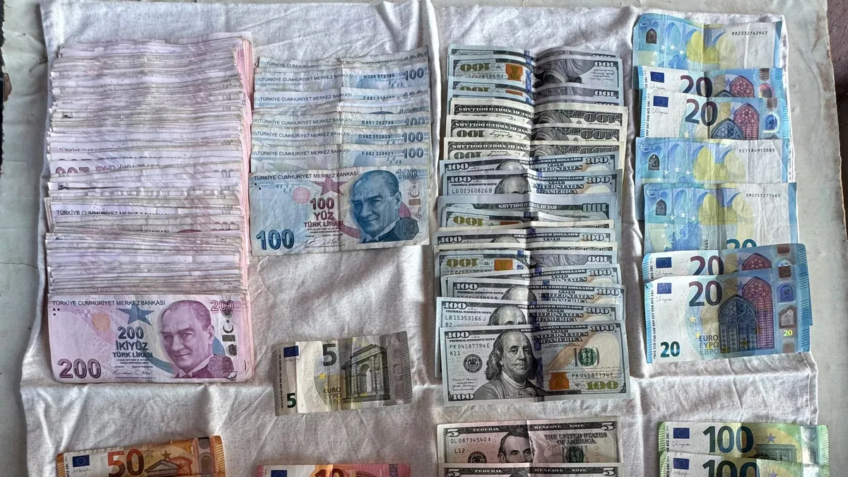 Antalya'da dev operasyon: 10 milyarlık Hazine arazisi vurgunu! Dikkat çeken ayrıntılar ortaya çıktı... haber görseli