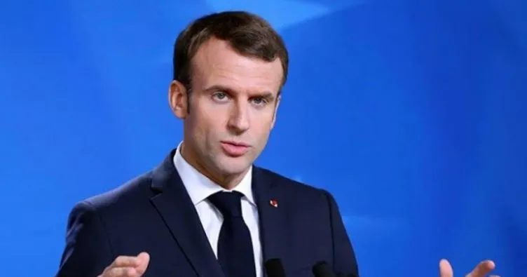 Fransa’da Covid-19 krizi Macron’un popülaritesini düşürdü